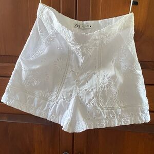 Zara White Eyelet Shorts size small